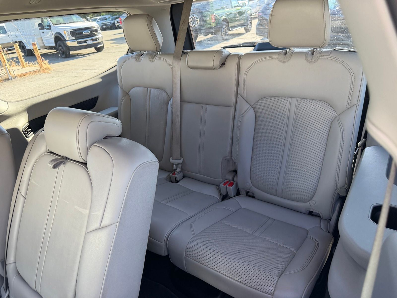 2024 Jeep Wagoneer Base