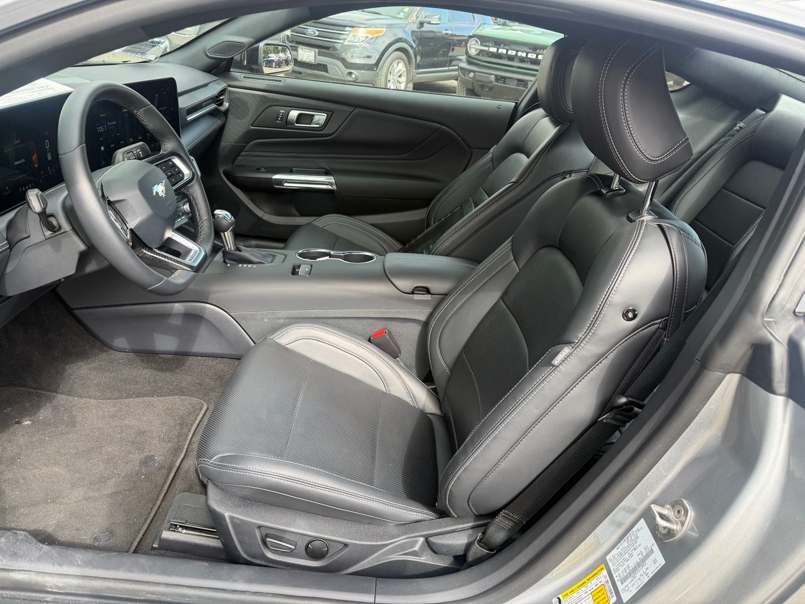 2025 Ford Mustang EcoBoost Premium