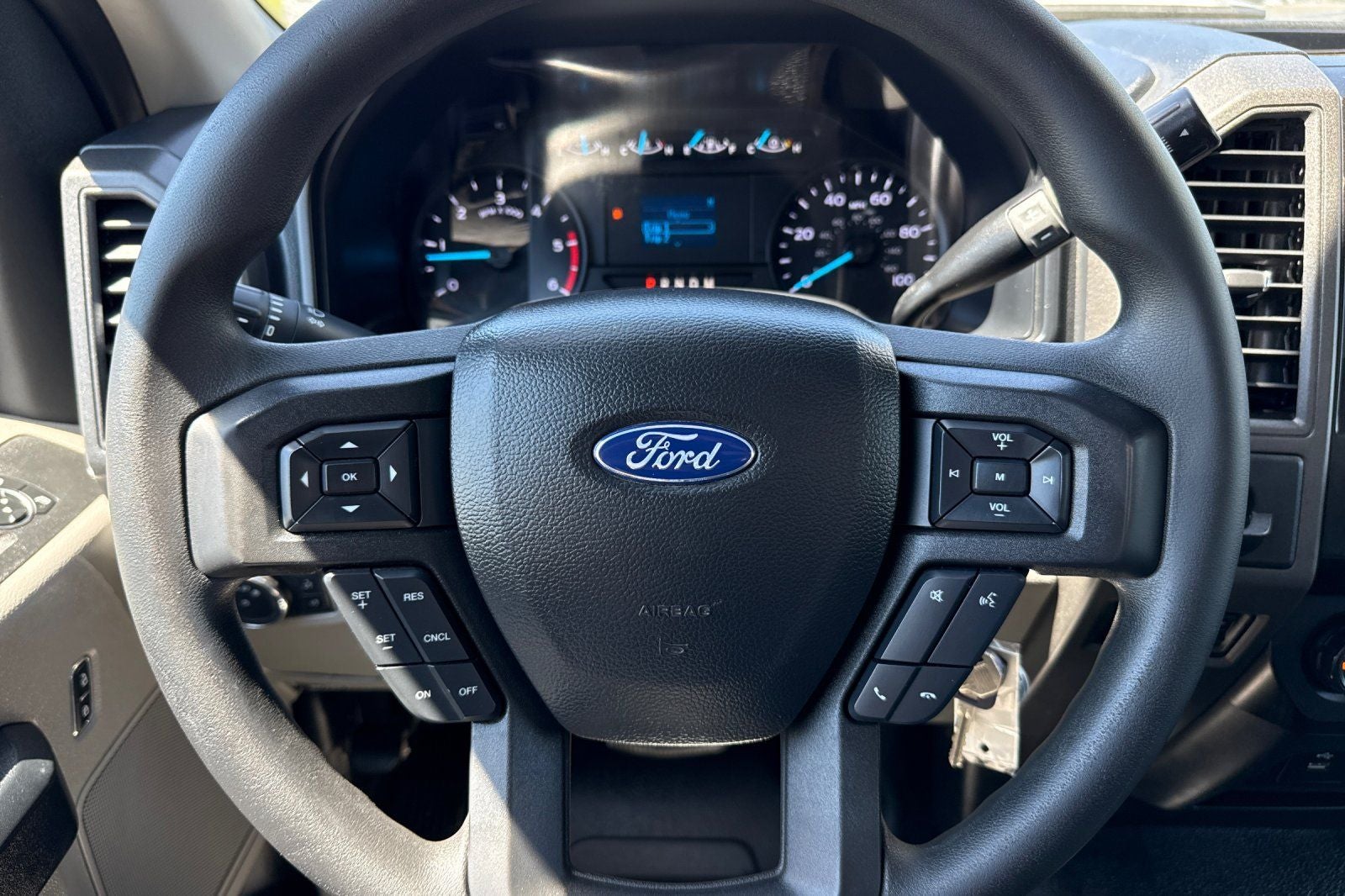 2020 Ford F-600SD XL