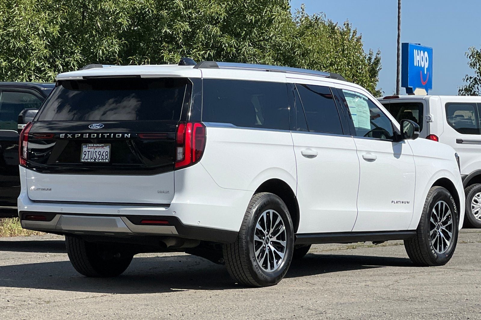 2025 Ford Expedition Max Platinum