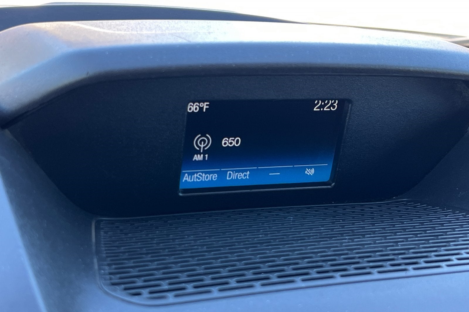 2018 Ford Transit-150 XL