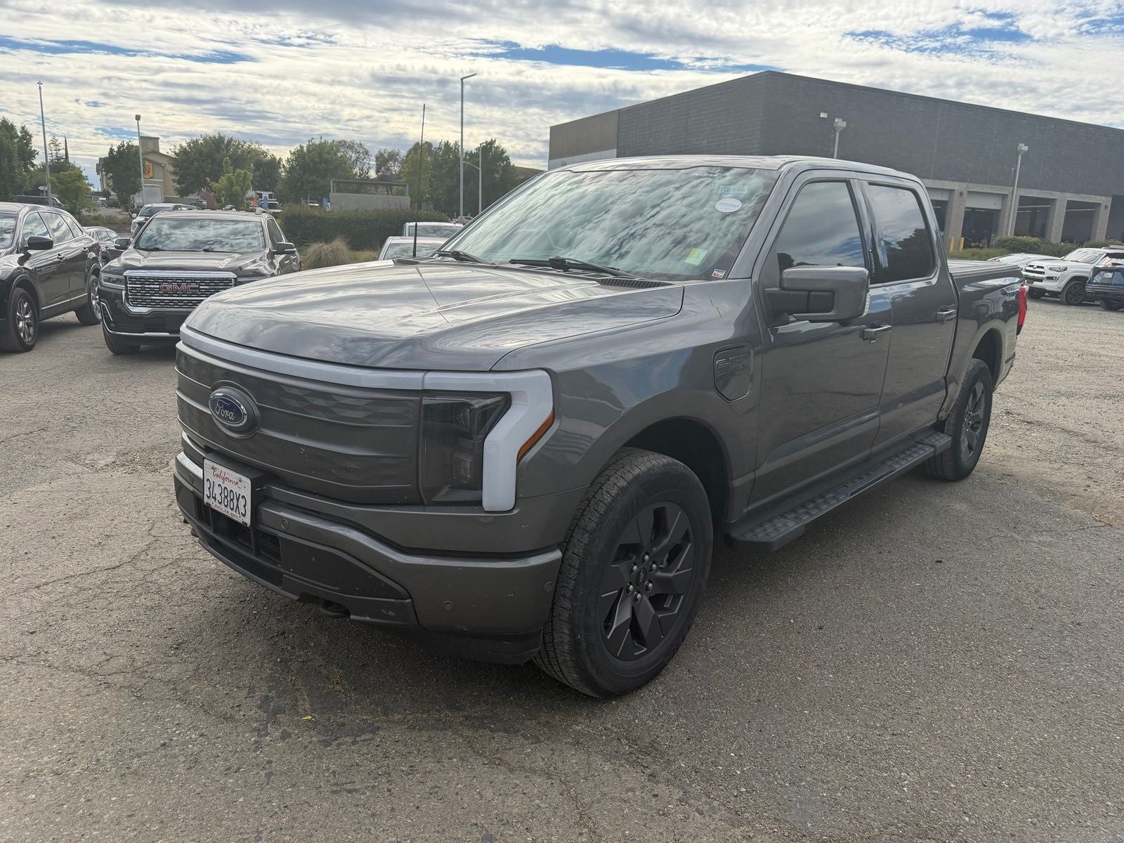 2023 Ford F-150 Lightning Lariat
