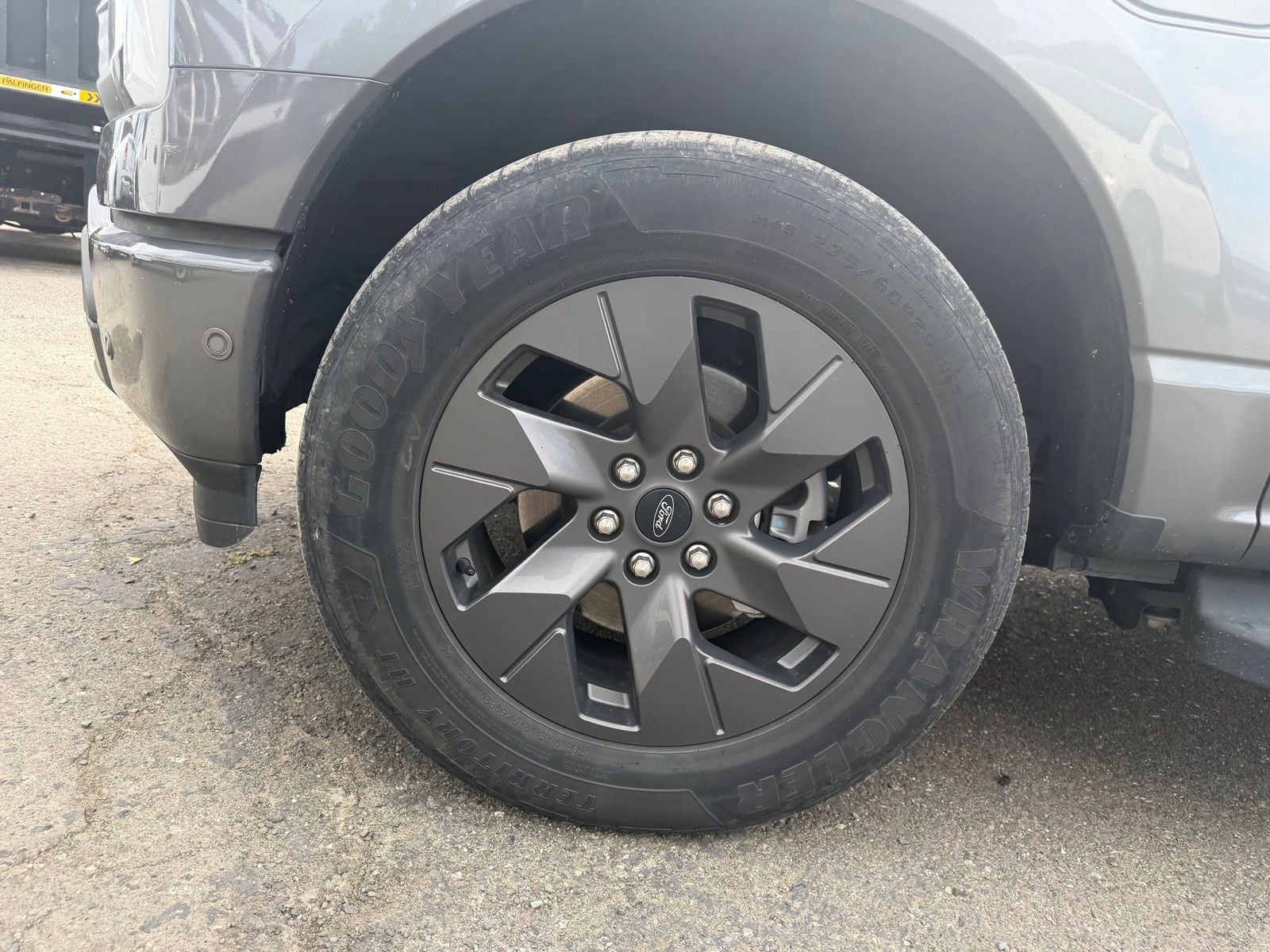 2023 Ford F-150 Lightning Lariat