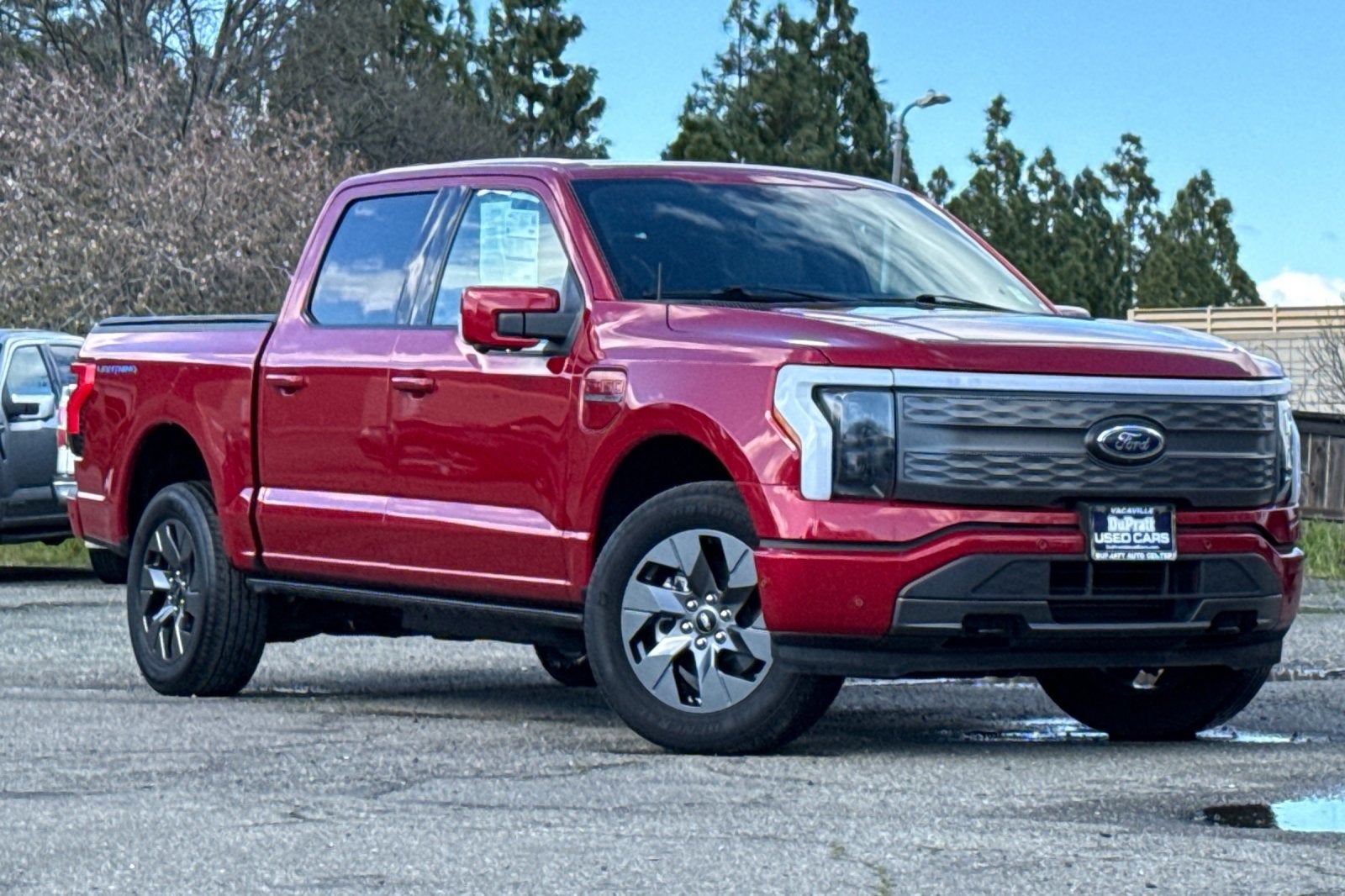 2023 Ford F-150 Lightning Lariat