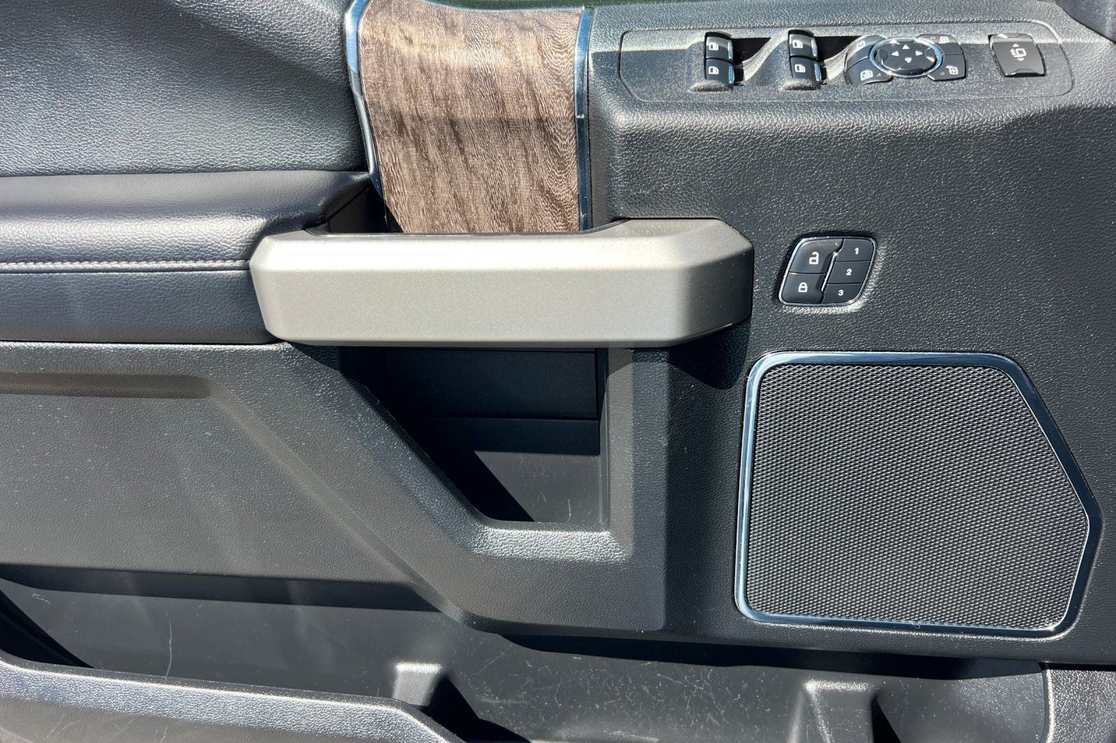 2017 Ford F-250SD Lariat