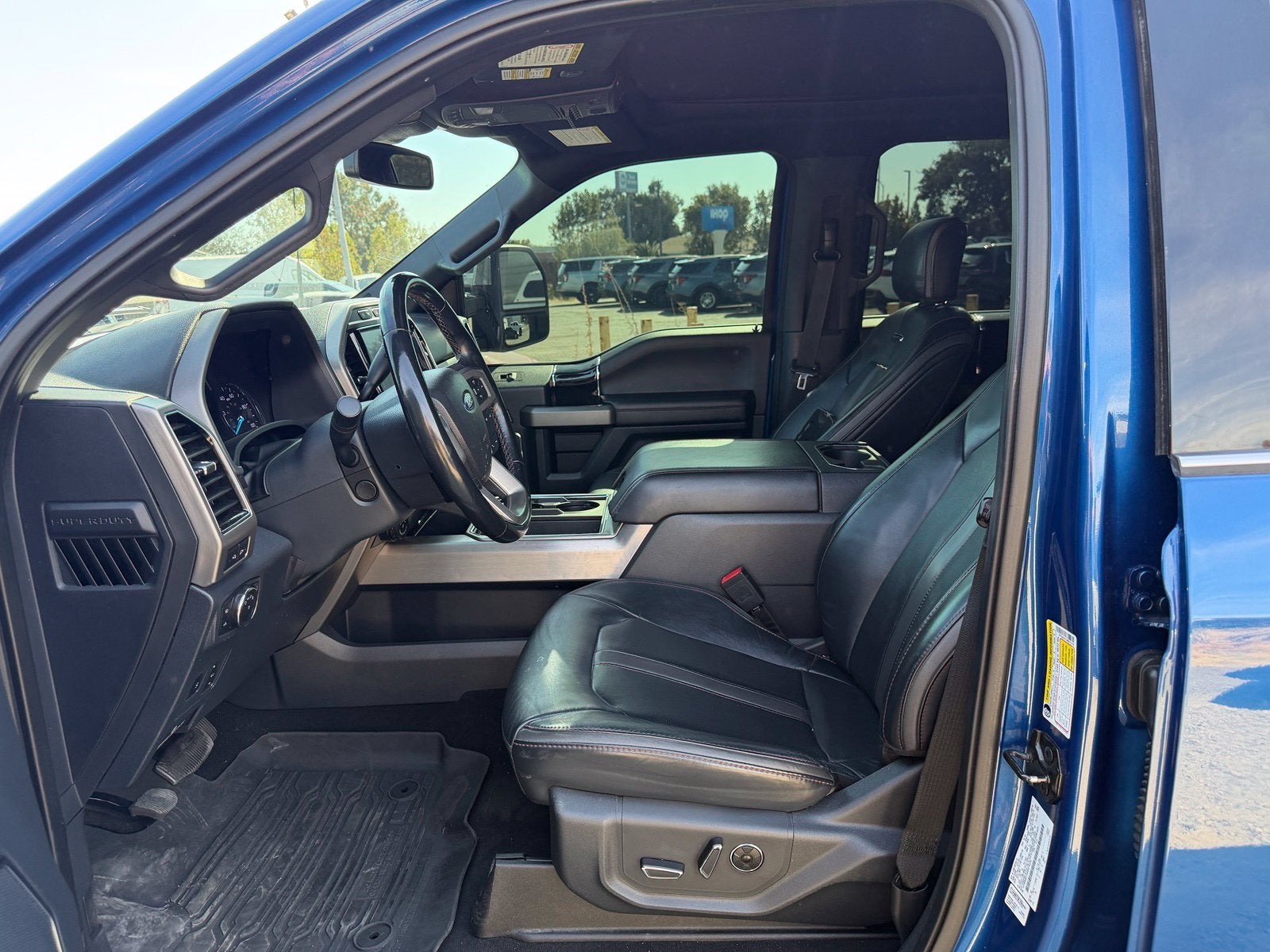 2022 Ford F-450SD Platinum DRW