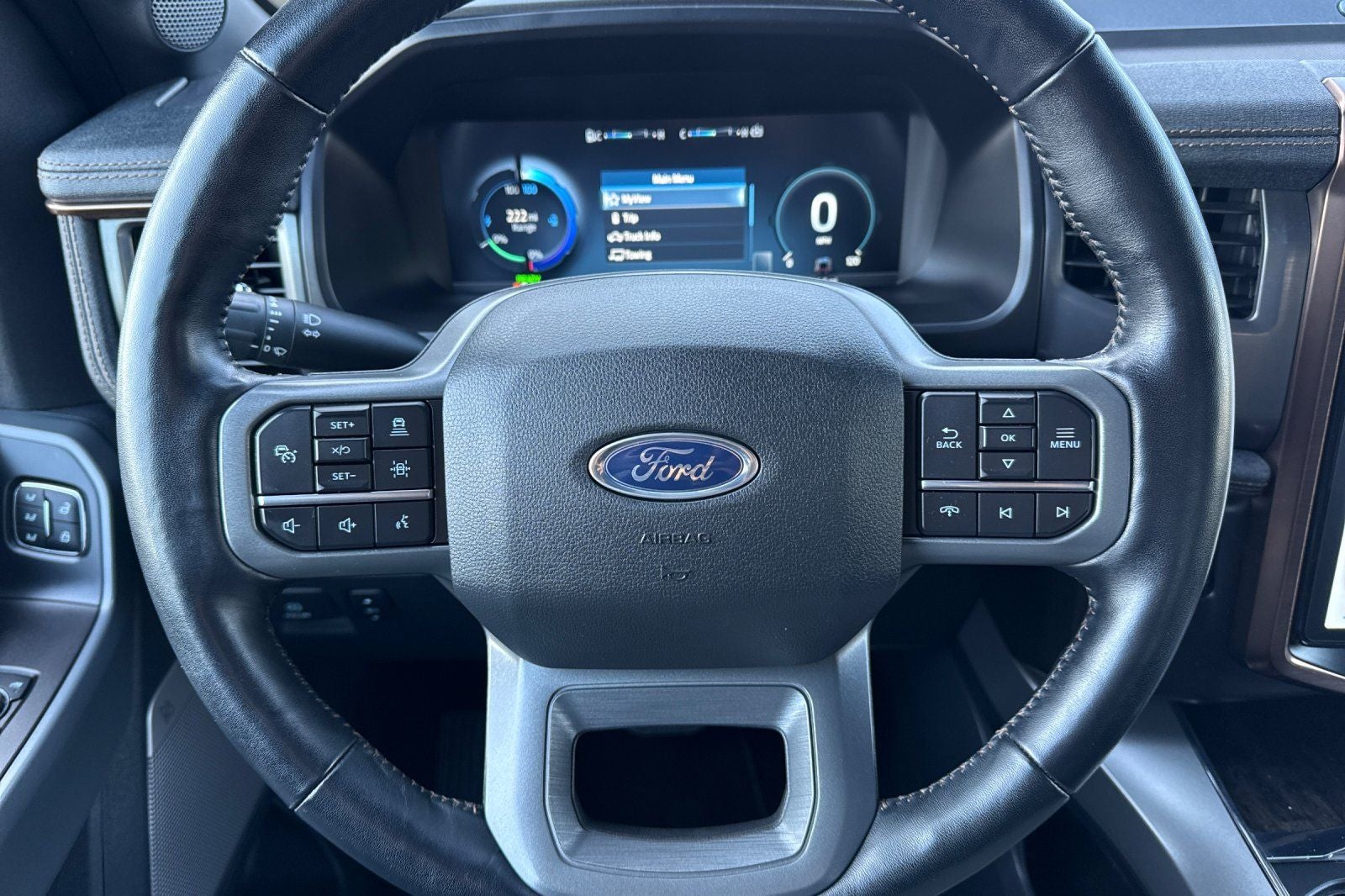 2022 Ford F-150 Lightning Lariat