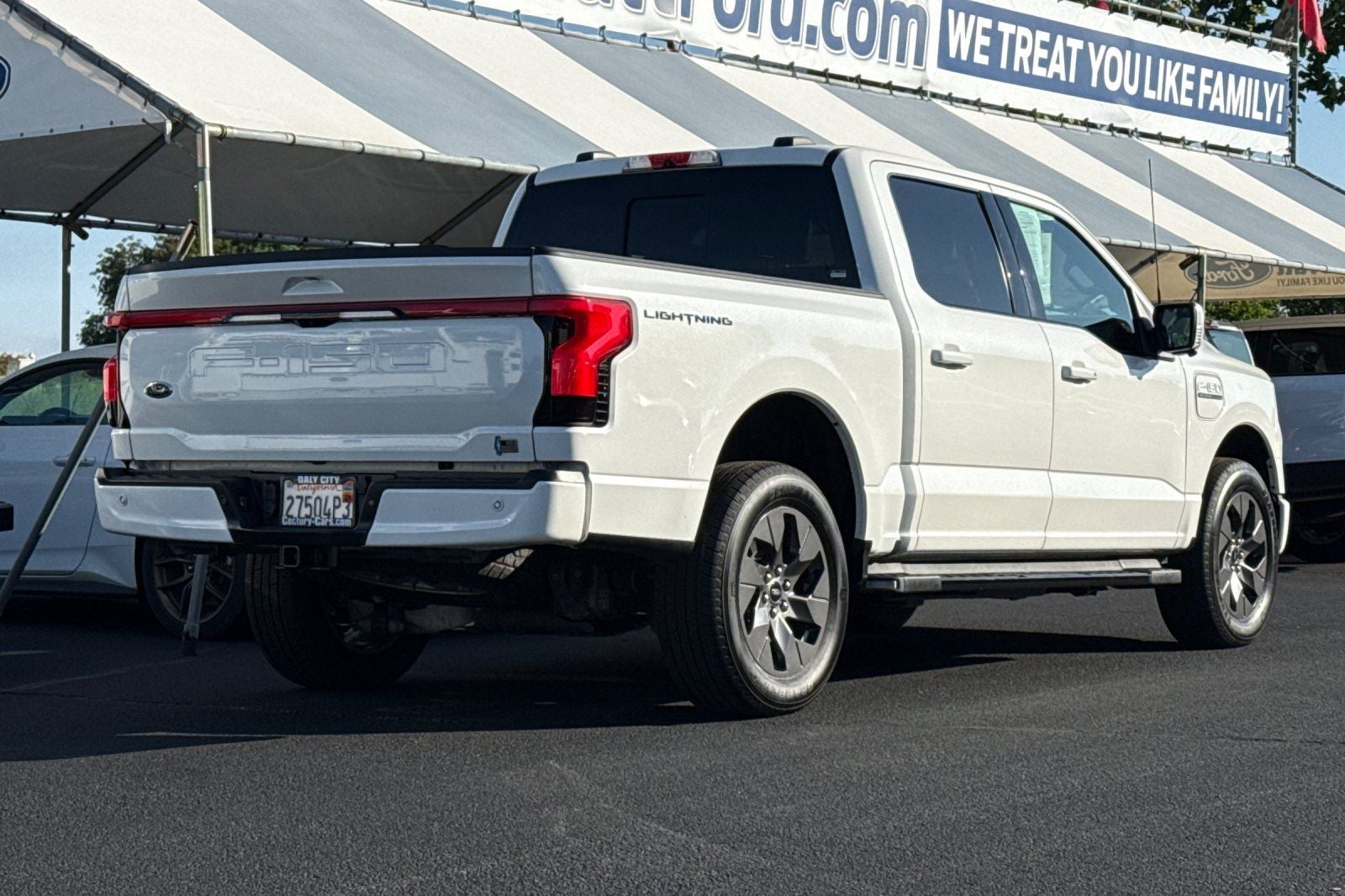 2022 Ford F-150 Lightning Lariat