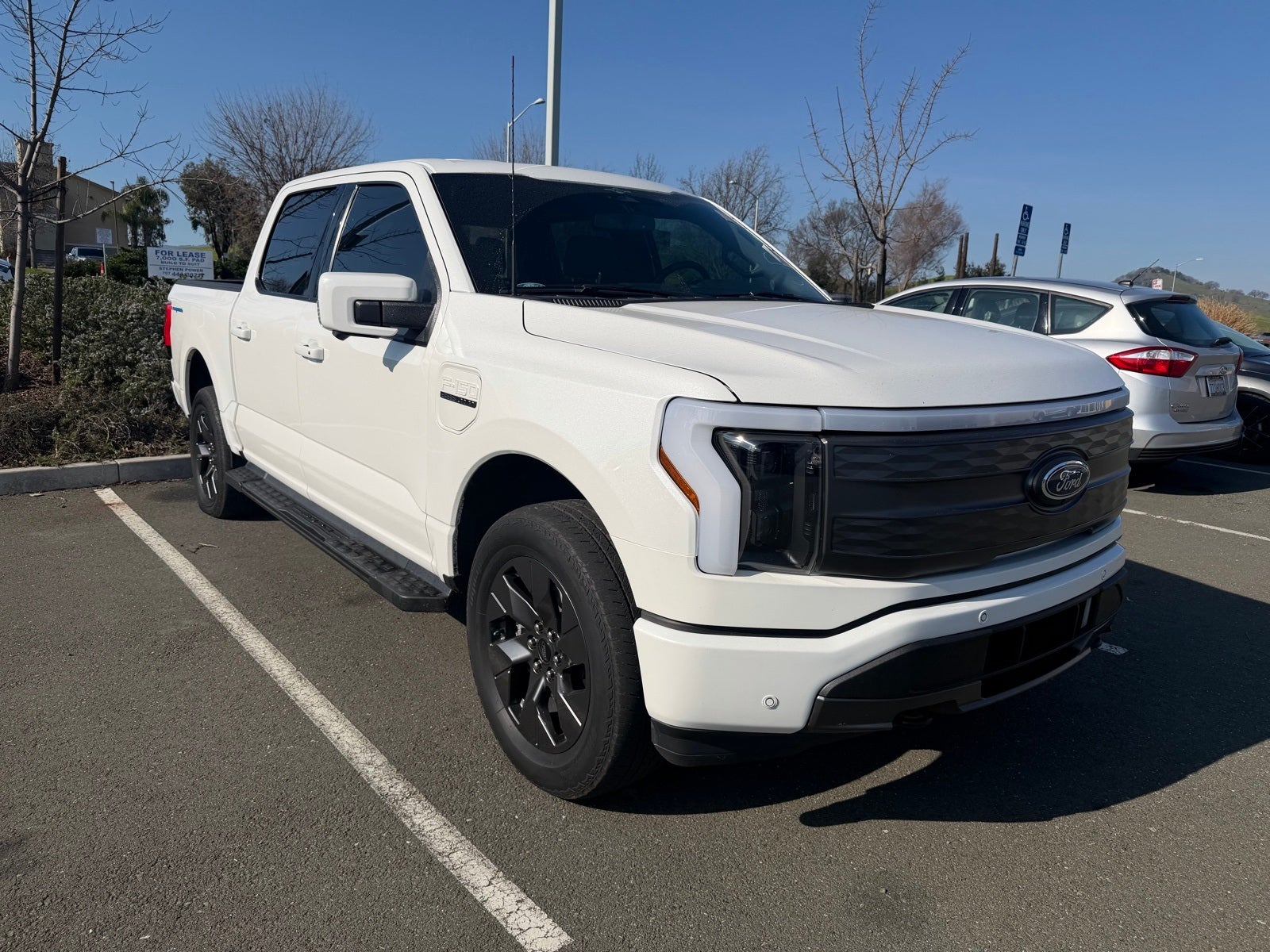 2023 Ford F-150 Lightning Lariat