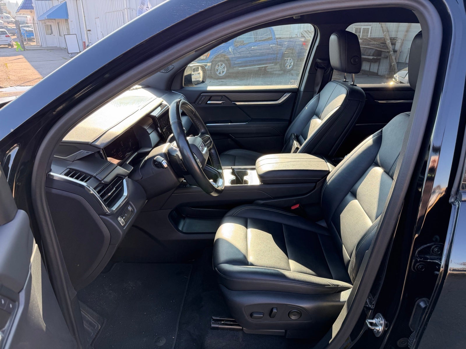 2024 GMC Acadia Elevation