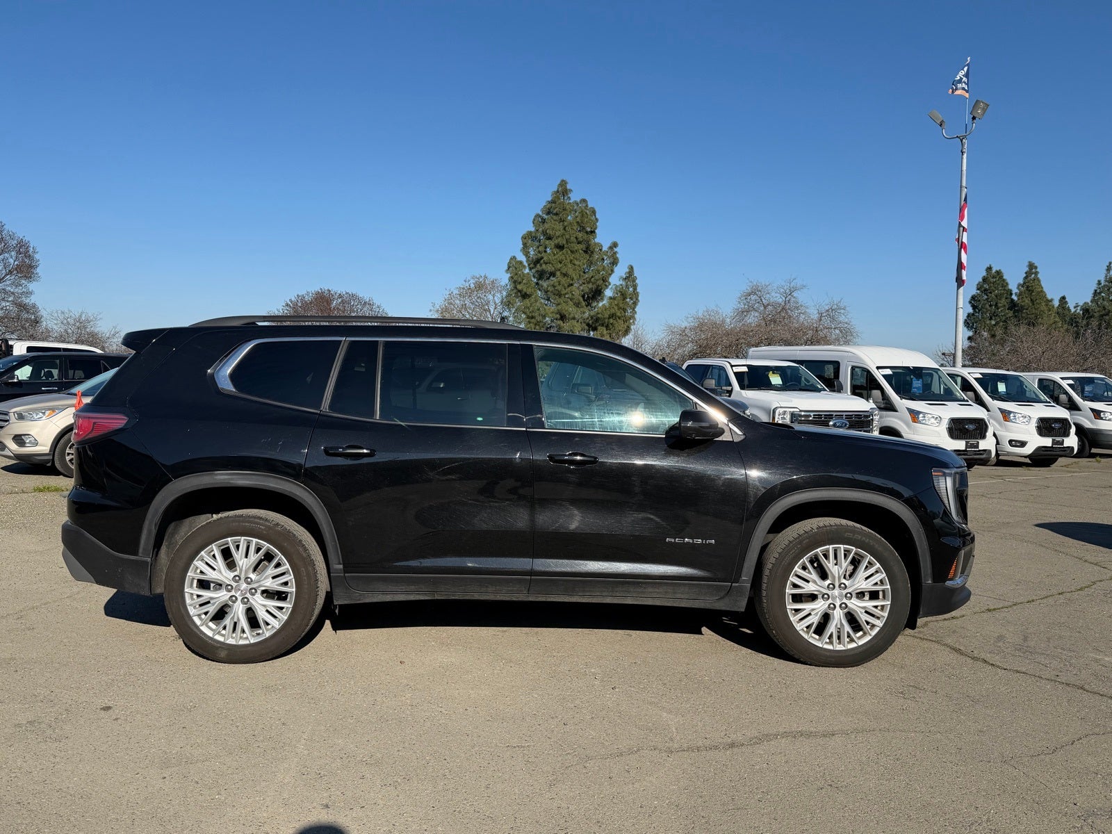 2024 GMC Acadia Elevation