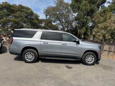 2024 Chevrolet Suburban LT