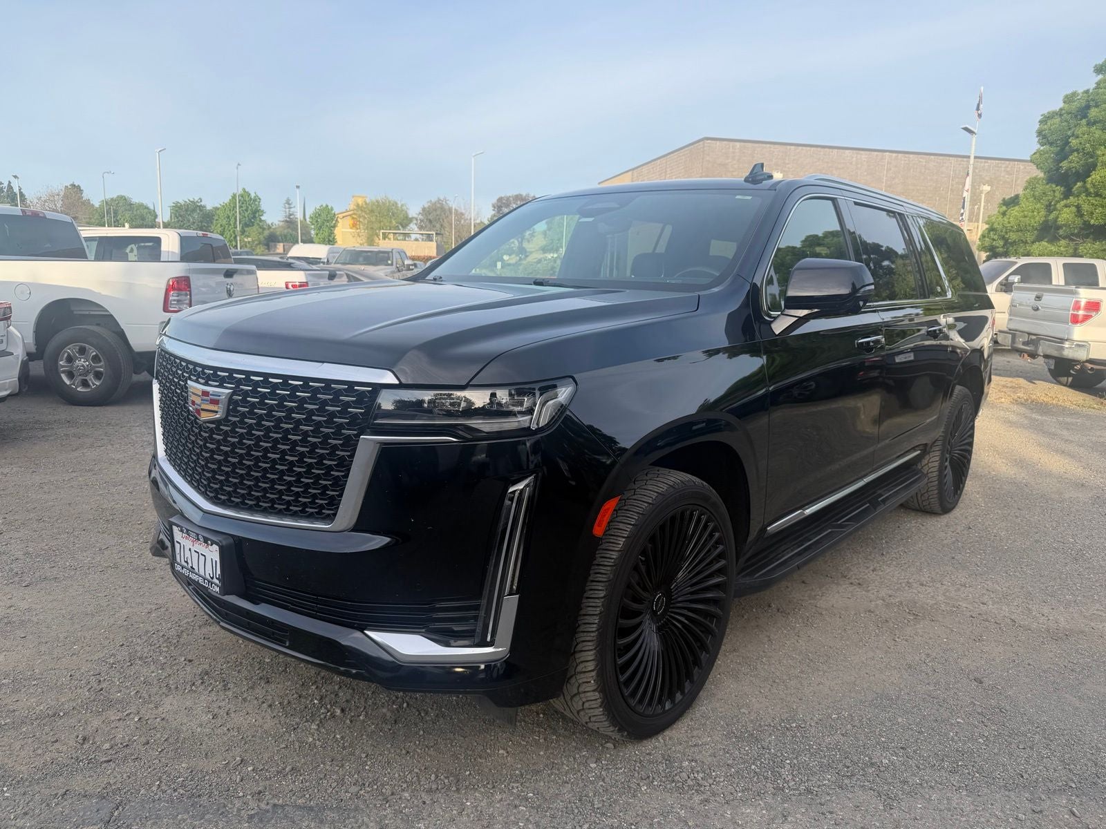 2023 Cadillac Escalade ESV Premium