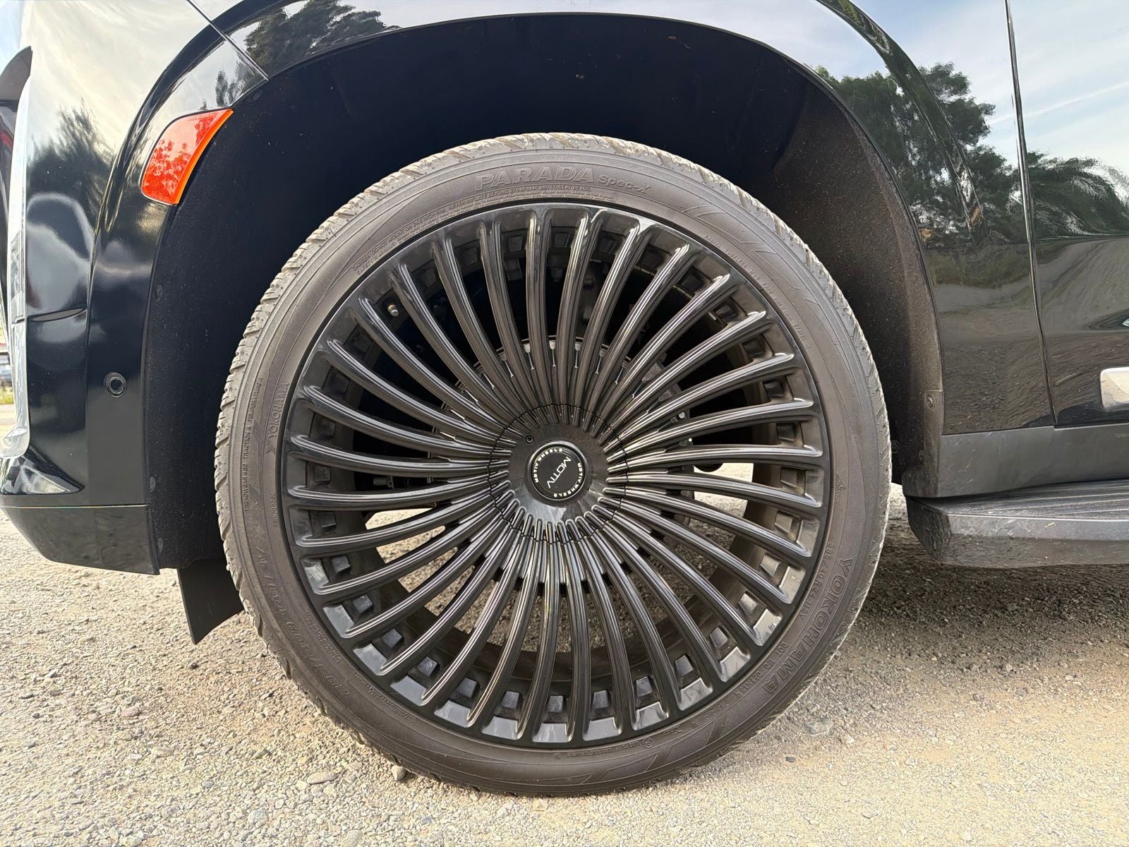 2023 Cadillac Escalade ESV Premium