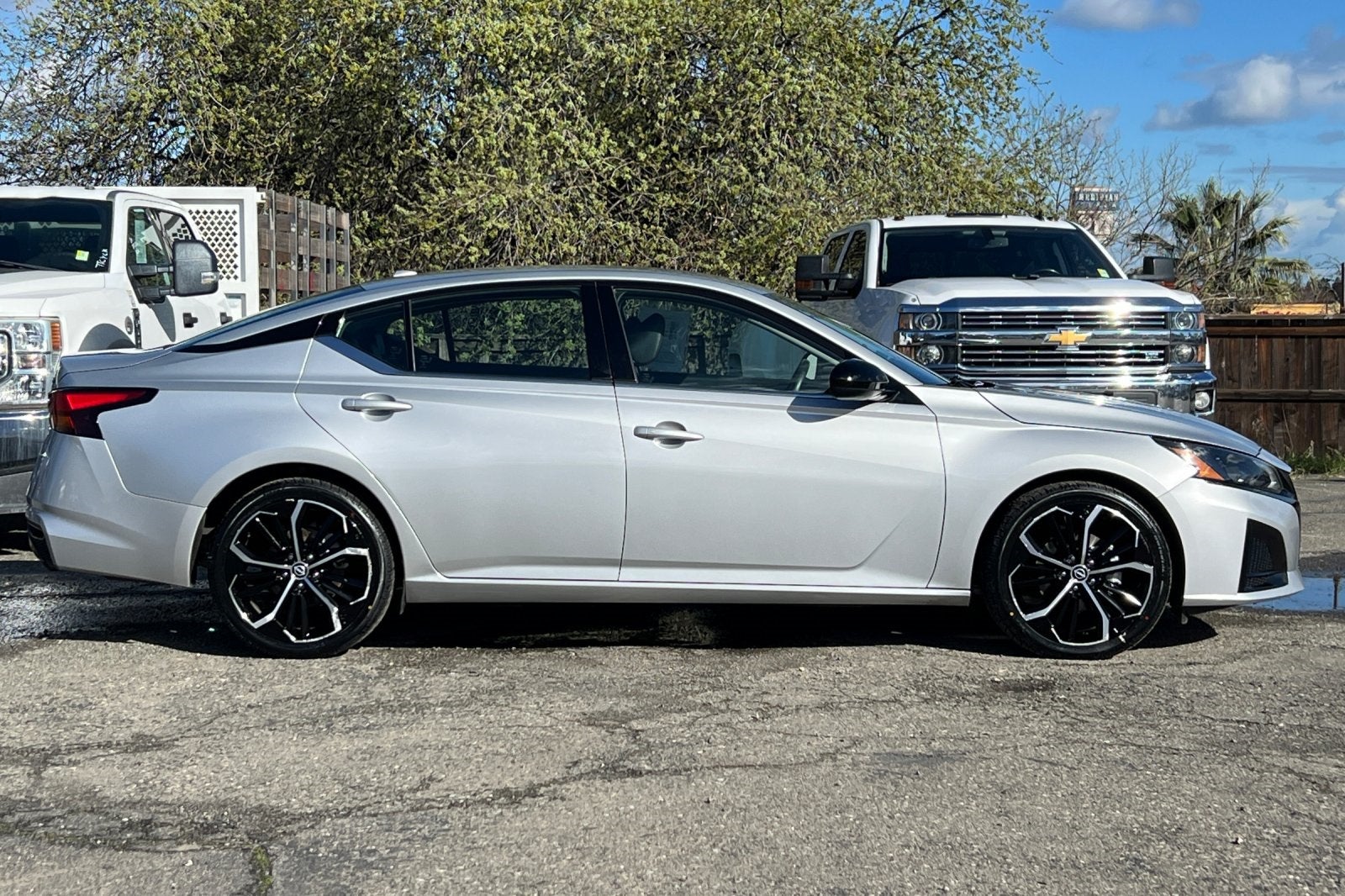 2024 Nissan Altima 2.5 SR