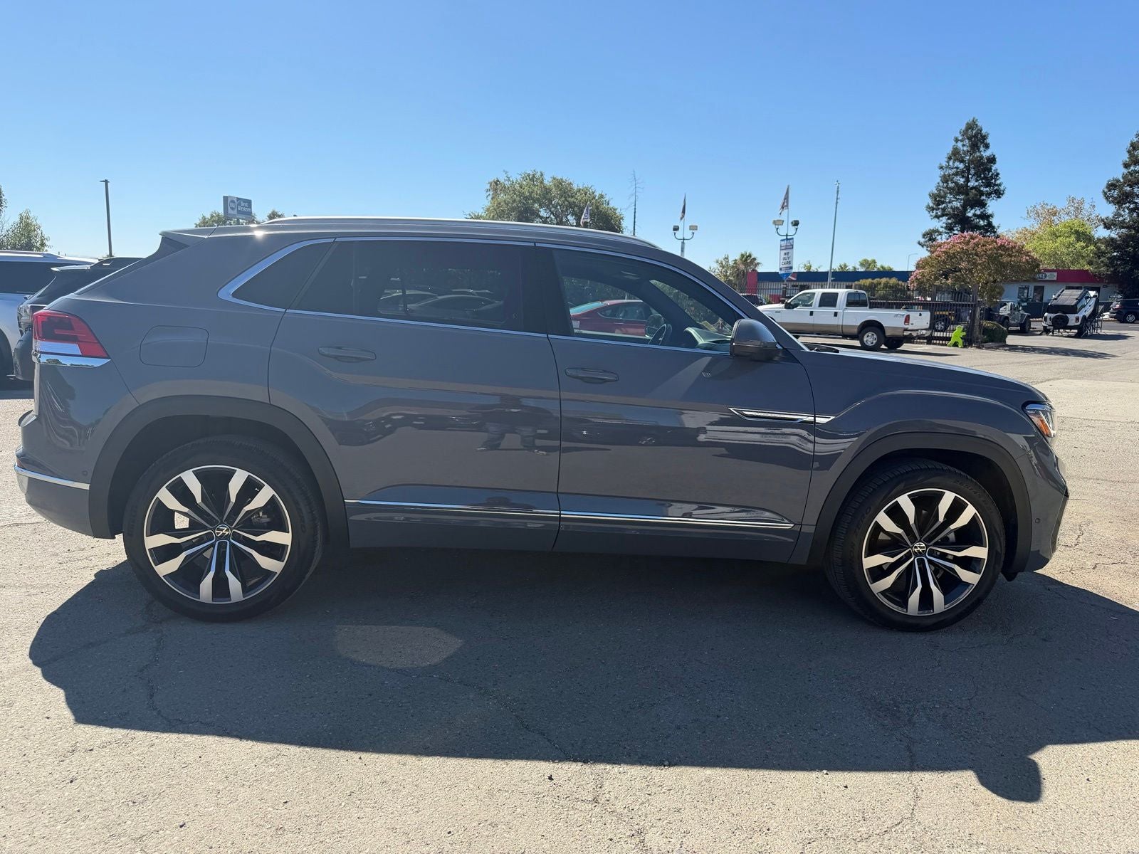 2021 Volkswagen Atlas Cross Sport 3.6L V6 SEL Premium R-Line
