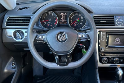 2016 Volkswagen Passat 1.8T S