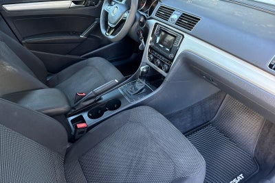 2016 Volkswagen Passat 1.8T S