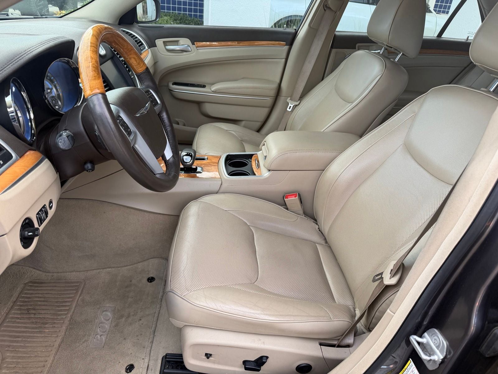 2014 Chrysler 300 C