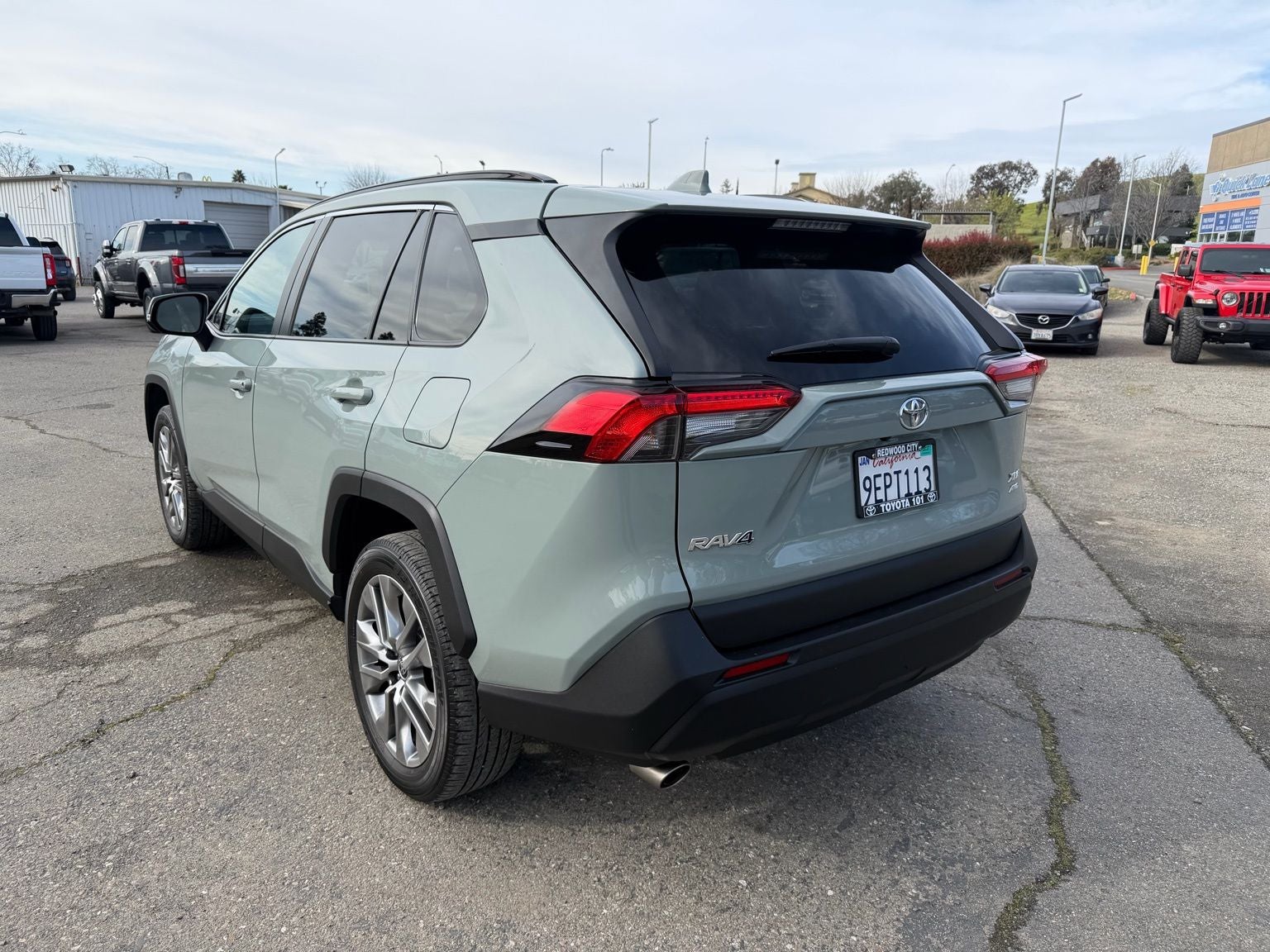 2022 Toyota RAV4 XLE Premium