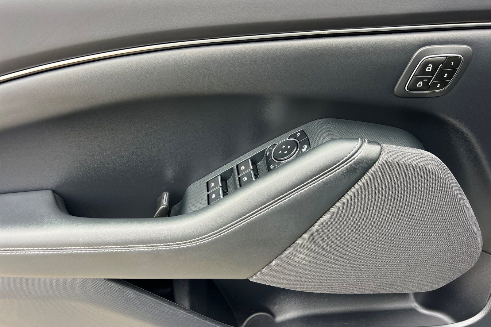 2023 Ford Mustang Mach-E California Route 1