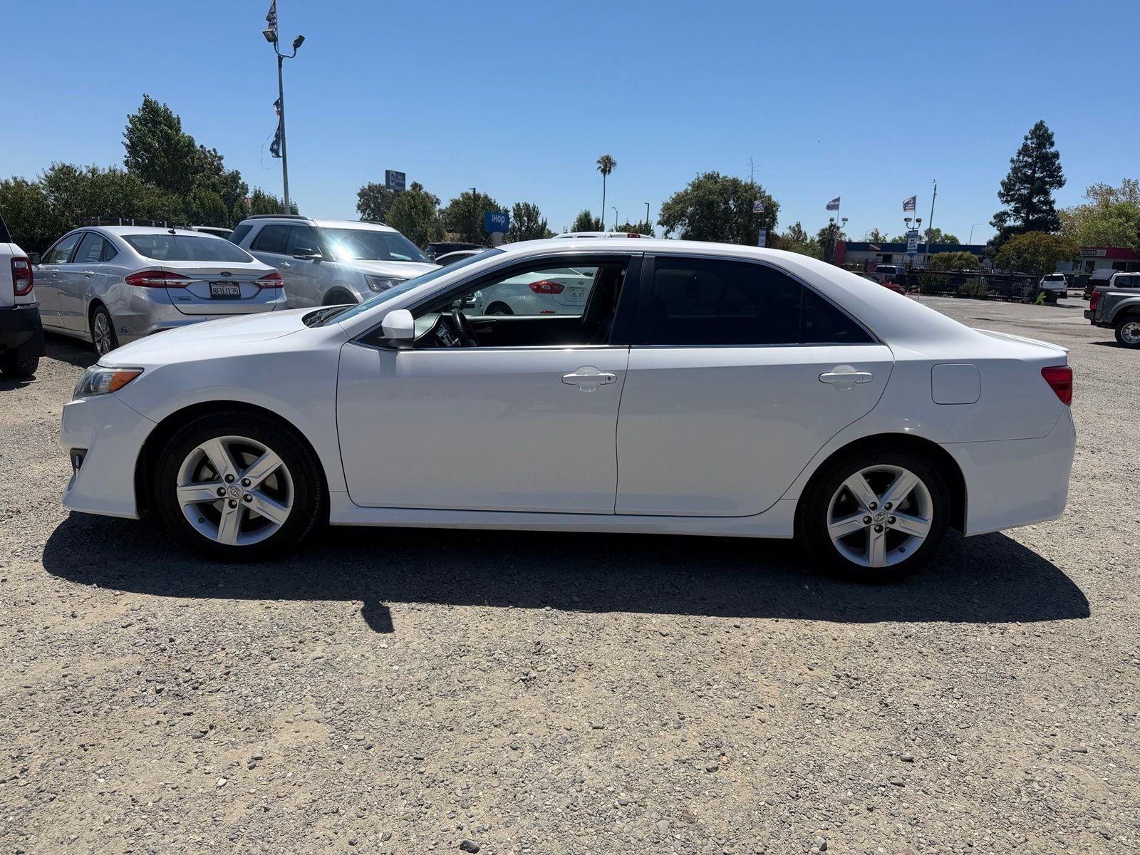 2014 Toyota Camry SE