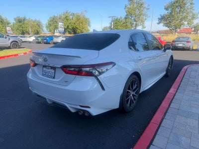 2022 Toyota Camry SE
