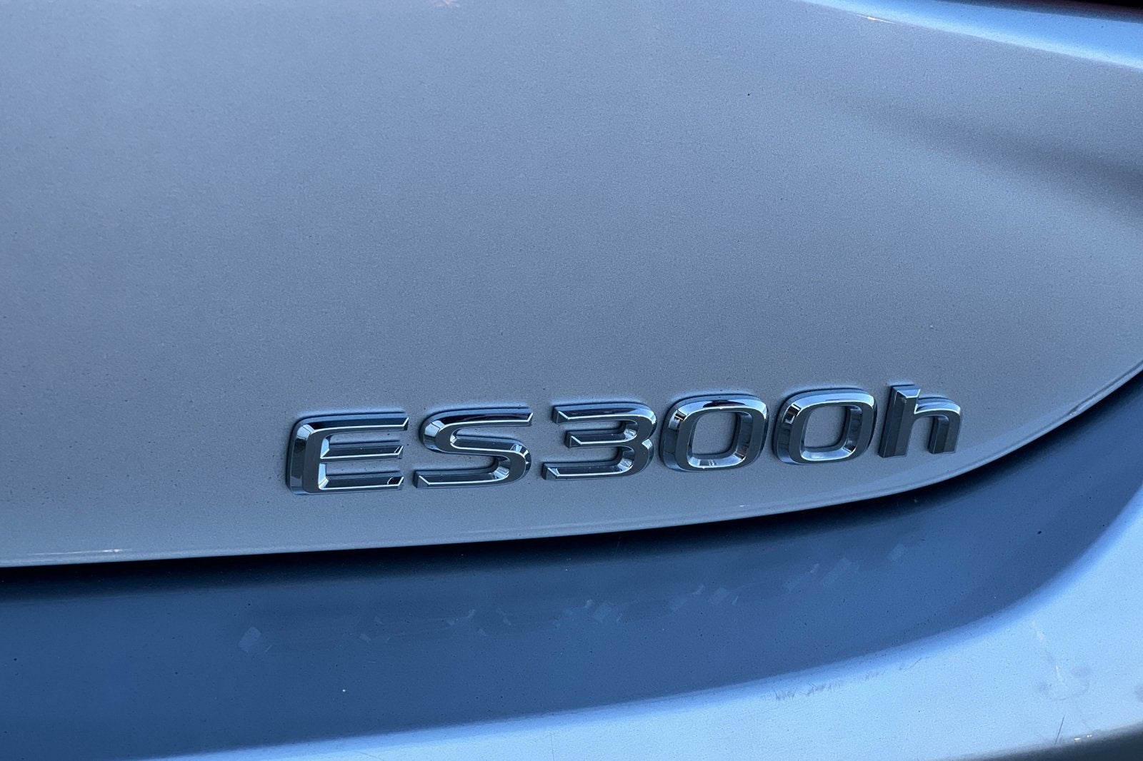 2024 Lexus ES 300h F SPORT Handling