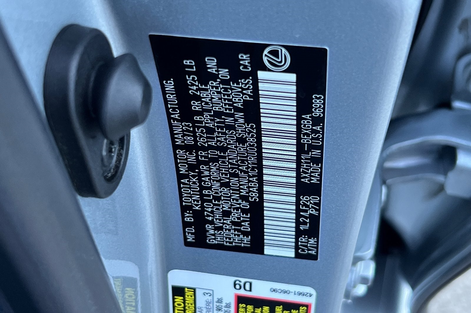 2024 Lexus ES 300h F SPORT Handling