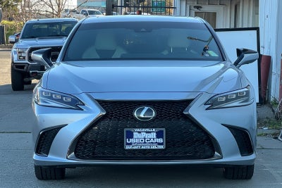 2024 Lexus ES 300h F SPORT Handling