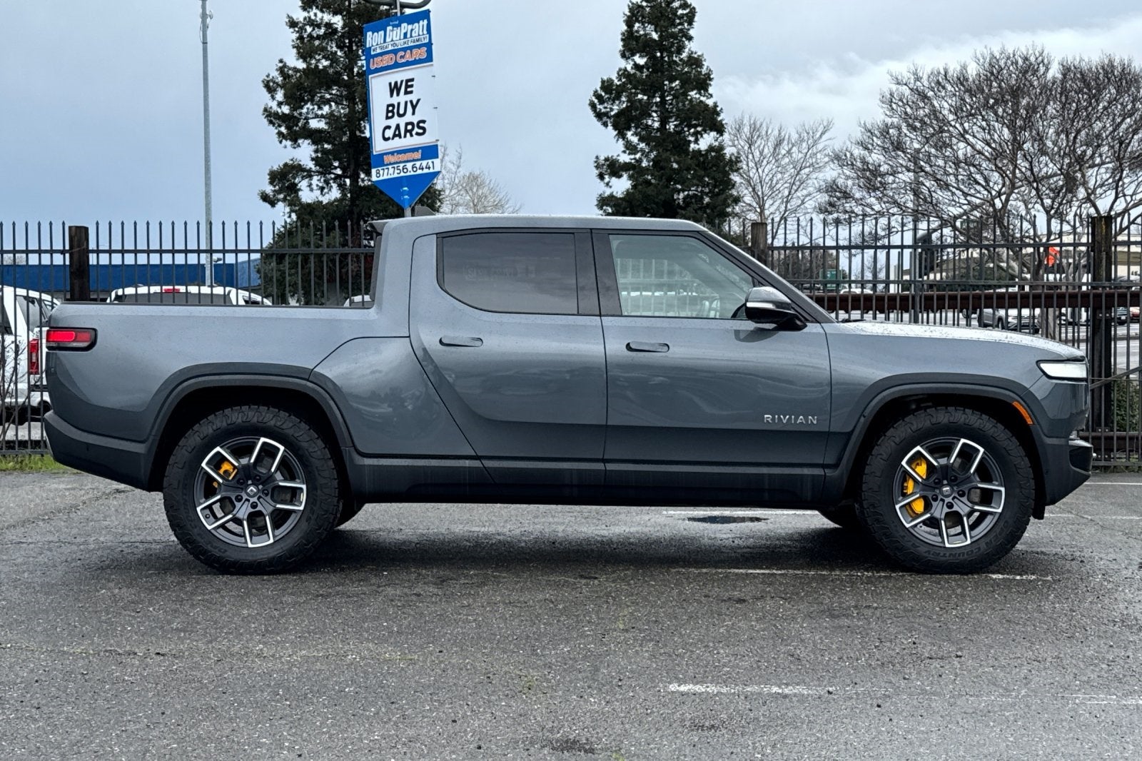 2022 Rivian R1T Launch Edition
