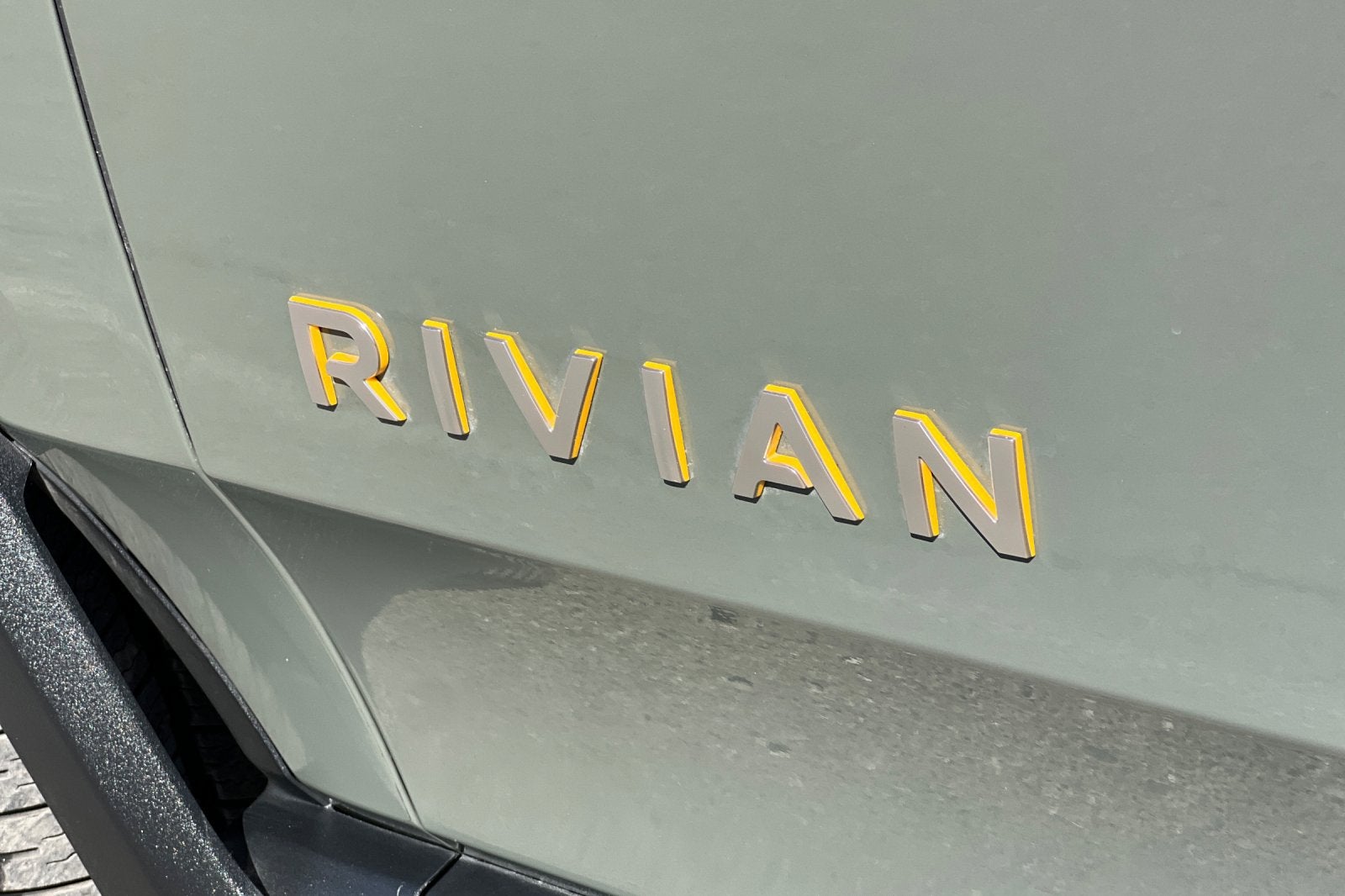 2022 Rivian R1S Launch Edition