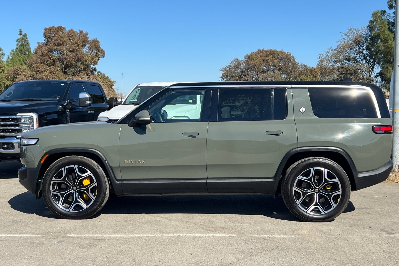 2022 Rivian R1S Launch Edition