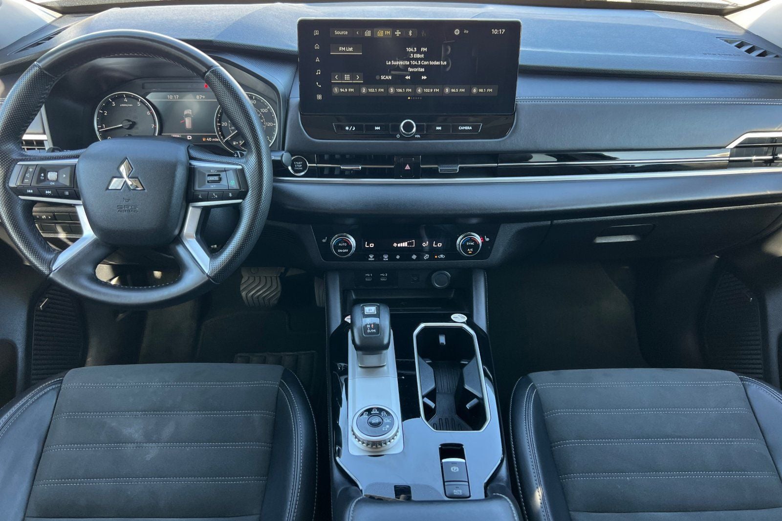 2025 Mitsubishi Outlander SE