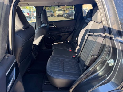 2025 Mitsubishi Outlander SEL