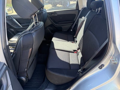 2014 Subaru Forester 2.5i