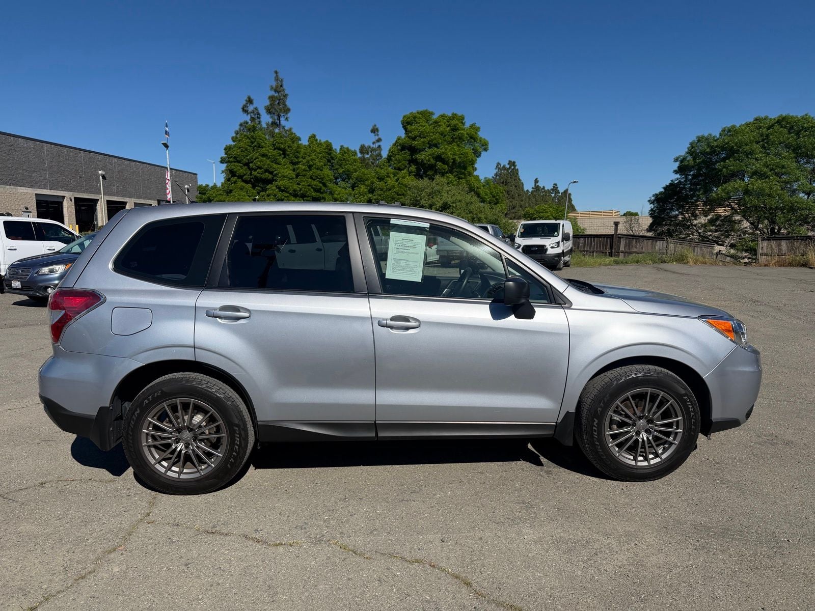 2014 Subaru Forester 2.5i