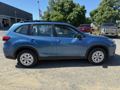 2023 Subaru Forester Base
