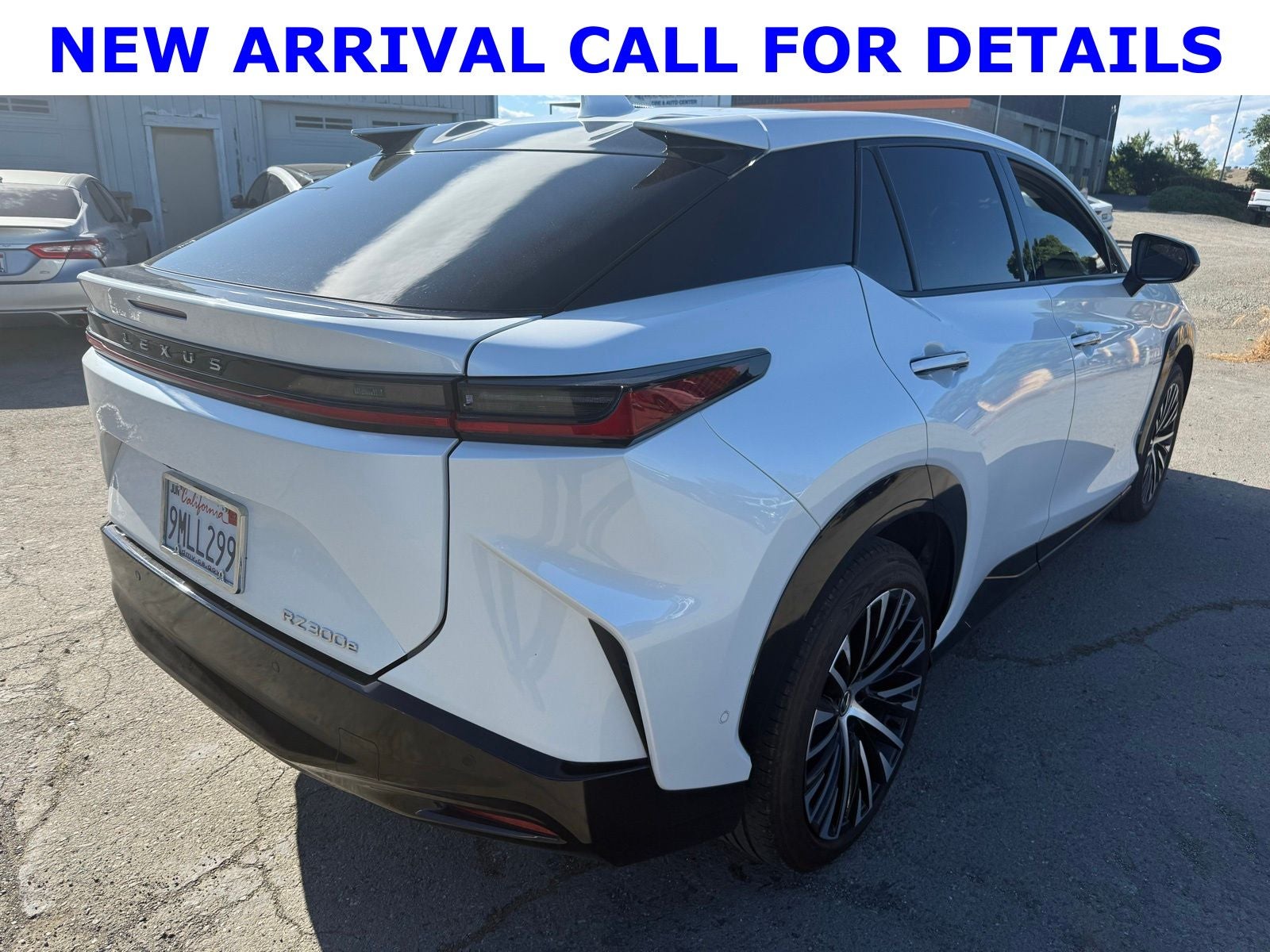 2024 Lexus RZ 300e Premium