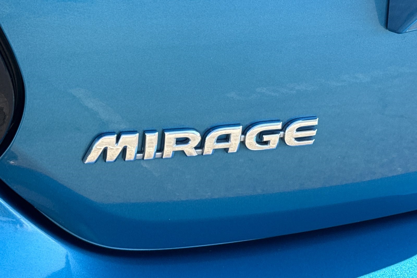 2022 Mitsubishi Mirage ES