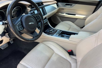 2017 Jaguar XF 20d Prestige