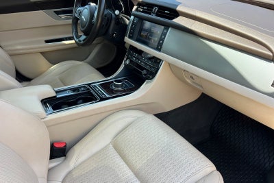 2017 Jaguar XF 20d Prestige