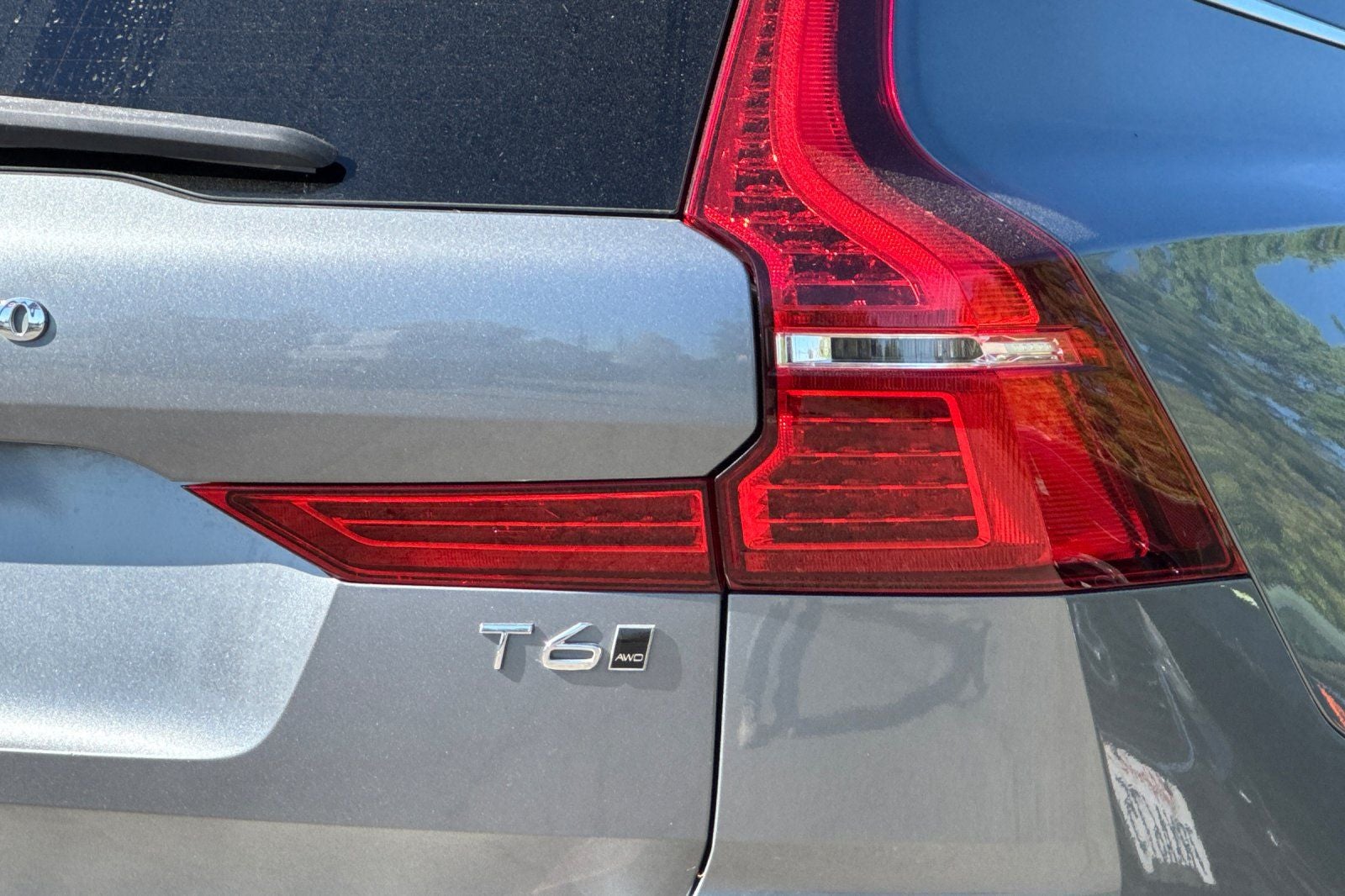 2021 Volvo XC60 T6 Momentum