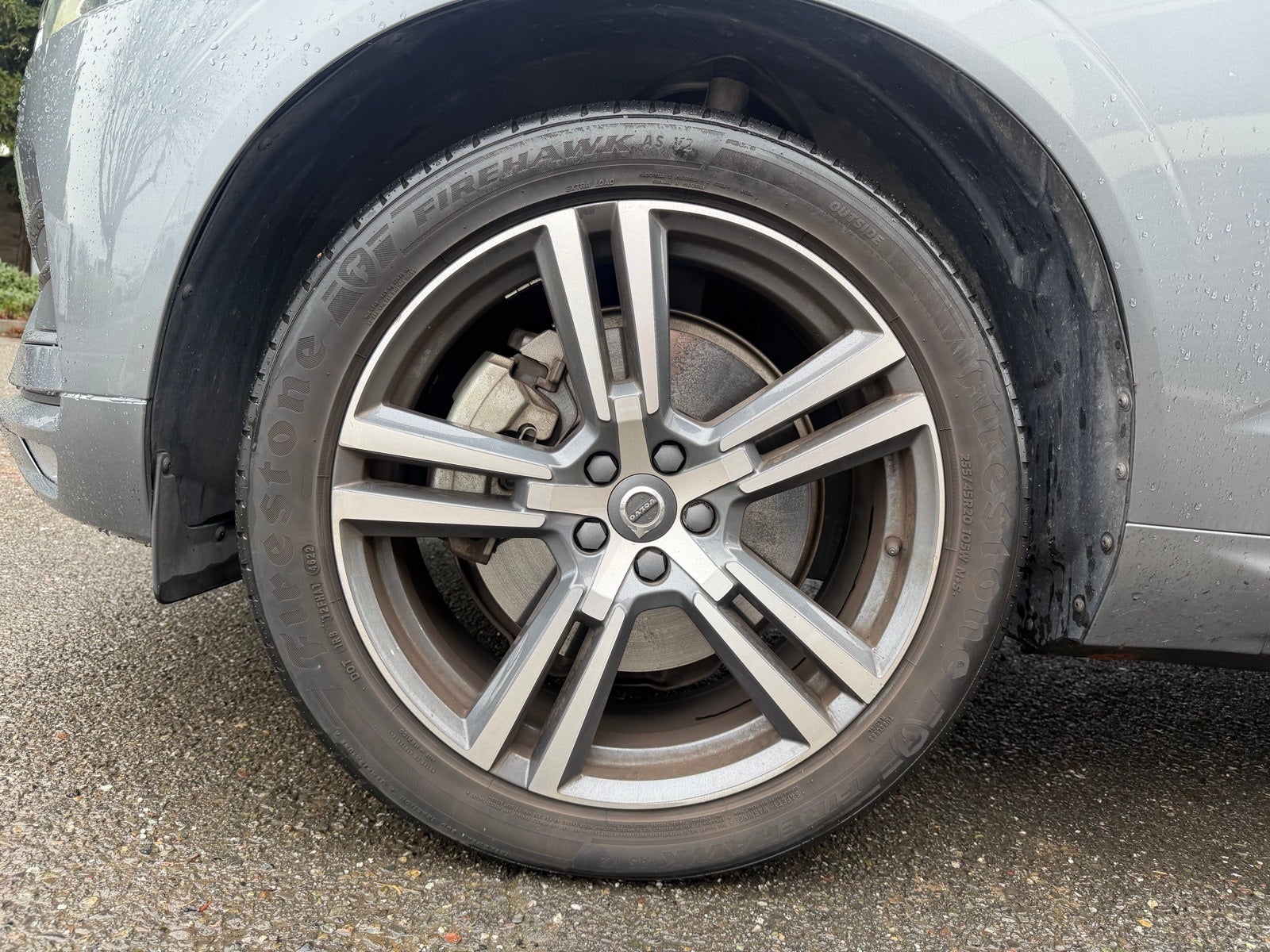 2021 Volvo XC60 T6 Momentum