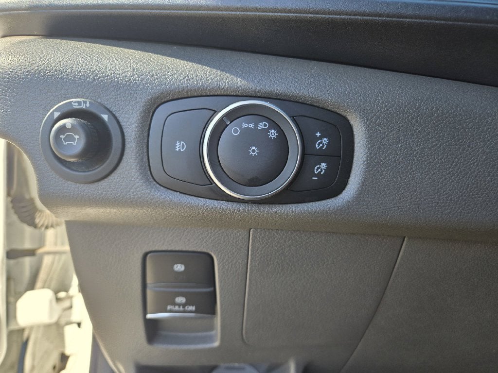 2022 Ford Transit-350 XLT